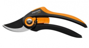 Секатор Fiskars плоскостной SmartFit P68