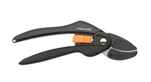 Секатор Fiskars SingleStep P26